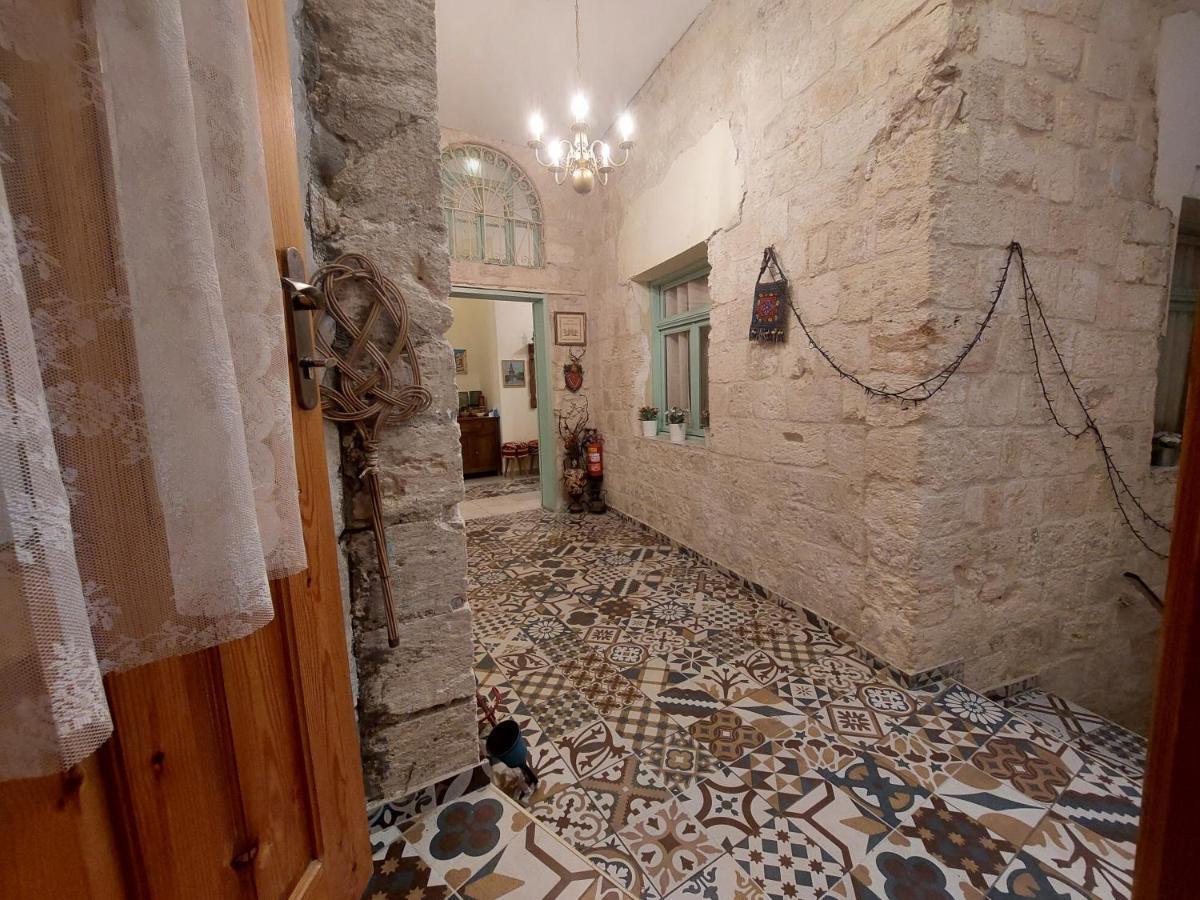 Al Bishara Guest House Nazareth Ngoại thất bức ảnh