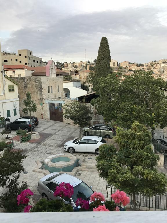Al Bishara Guest House Nazareth Ngoại thất bức ảnh